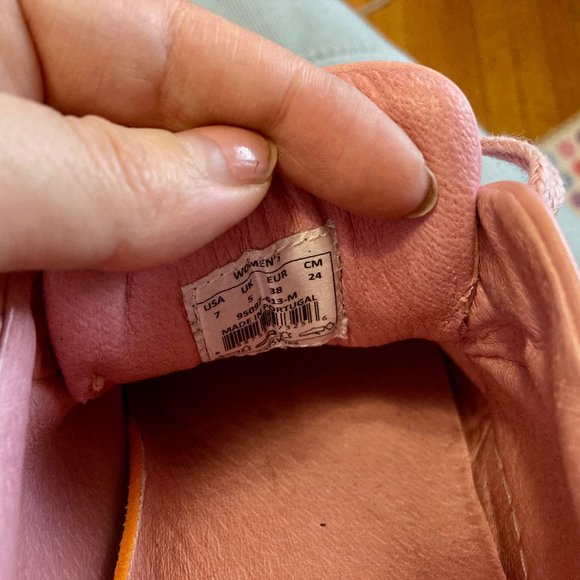 Pink Leather K Swiss Sneakers - Picture 4 of 4